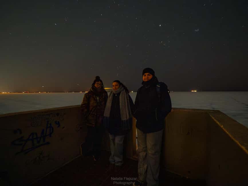 Oulu: Guided Night Walking Tour with Northern Lights Hunting - Pikisaari and the Oulu River delta after dark