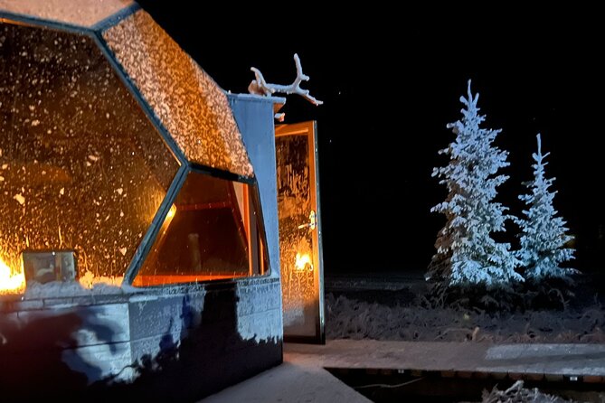 PRIVATE Glass Igloo Dinner Under Northern Lights - A glass igloo dinner with a real Arctic outing attached