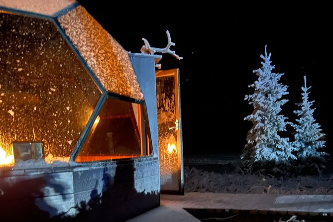 PRIVATE Party dinner in a Glass Igloo Under Northern Lights - Key points at a glance