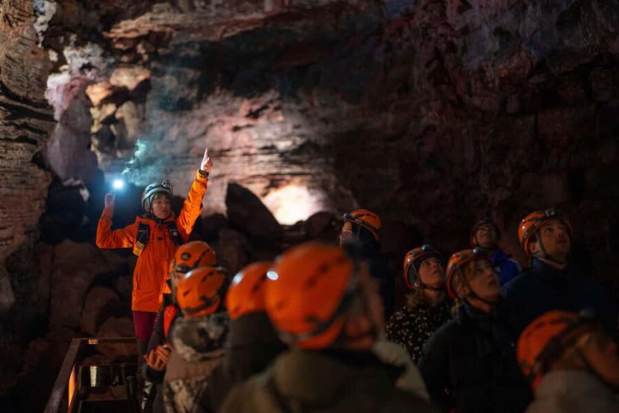 Reykjavik: Evening Lava Tunnel and Northern Lights Hunt - Why the lava tunnel makes this evening worthwhile