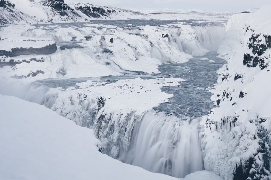 Reykjavík: Golden Circle, Blue Lagoon & Northern Lights Tour - Geysir and the lunch pause