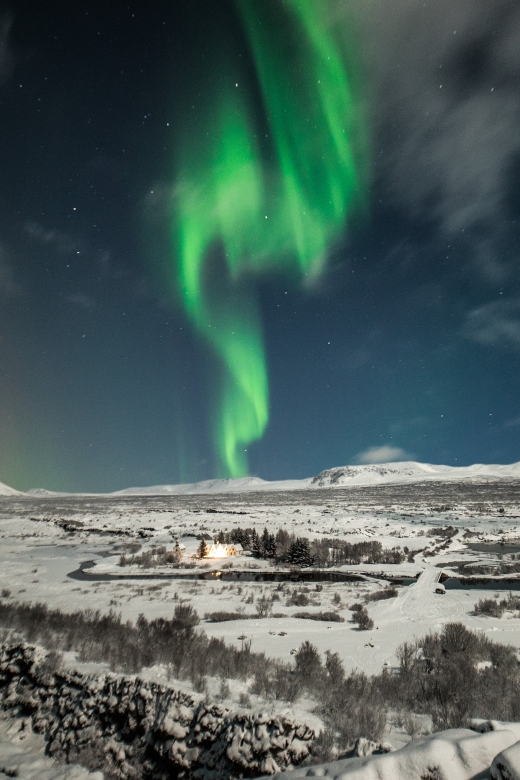 Reykjavík: Golden Circle, Blue Lagoon & Northern Lights Tour - Selfoss breaks up the long drive