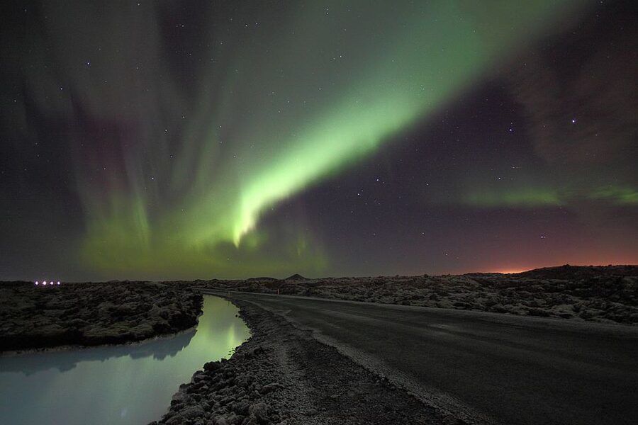 Reykjavik: Golden Circle & Northern Lights 4x4 Tour - The 4x4 makes the evening search more flexible