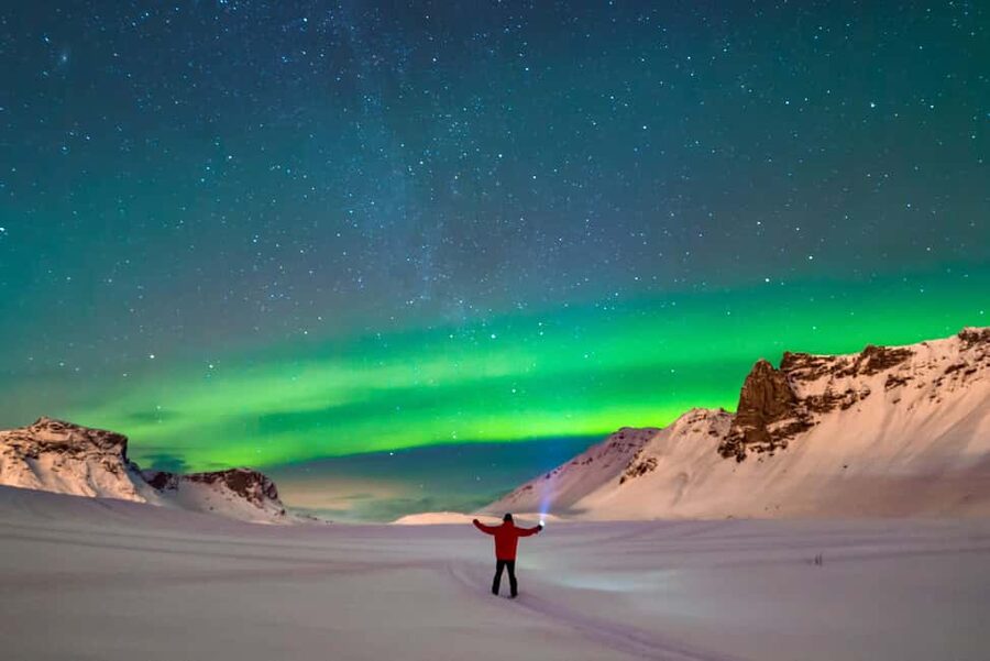 Reykjavik: Northern Lights by 4x4 with Photos & Hot Cocoa - Should you book the 4x4 aurora chase?