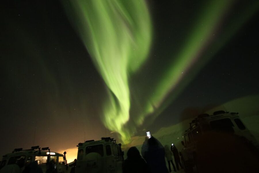 Reykjavik: Northern Lights Experience by Superjeep - Leaving Reykjavik for darker skies