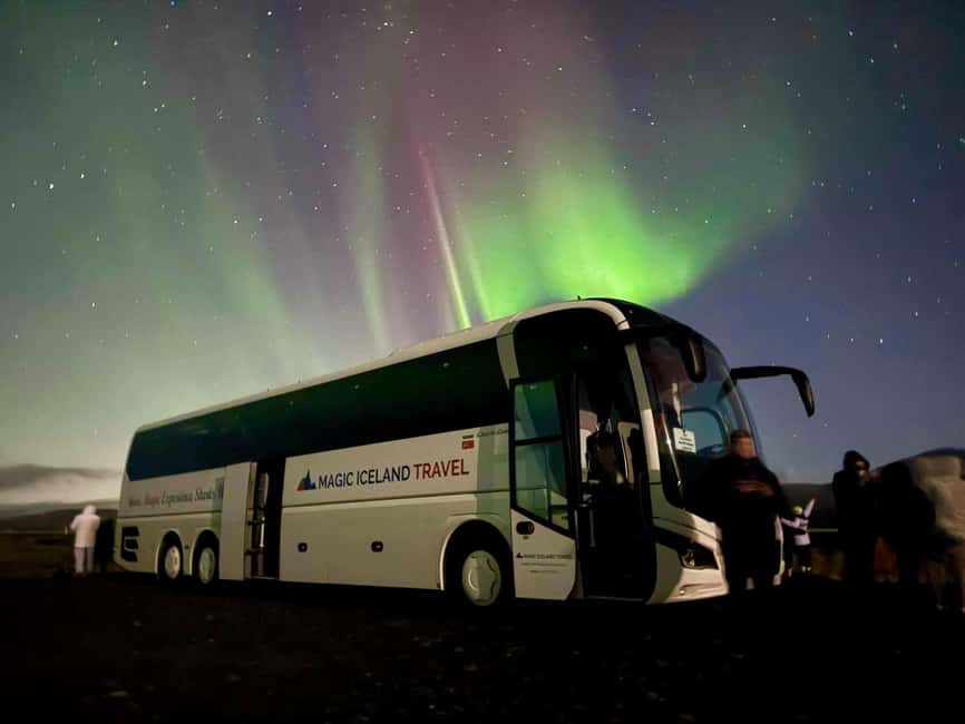Reykjavik: Northern Lights Tour with Chinese Guide冰岛雷市中文极光团 - What the four-hour route feels like