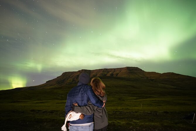 Reykjavik Northern Lights Tour with Pro Aurora Photos Small Group - What the first stop is really like