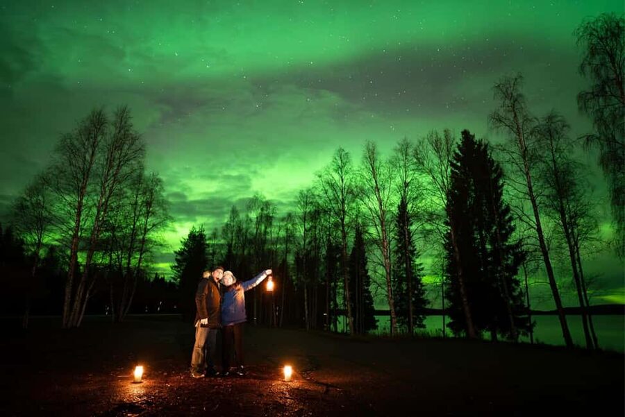 Rovaniemi:%100 Money Back Guarantee Northern Lights Hunting - What can go wrong