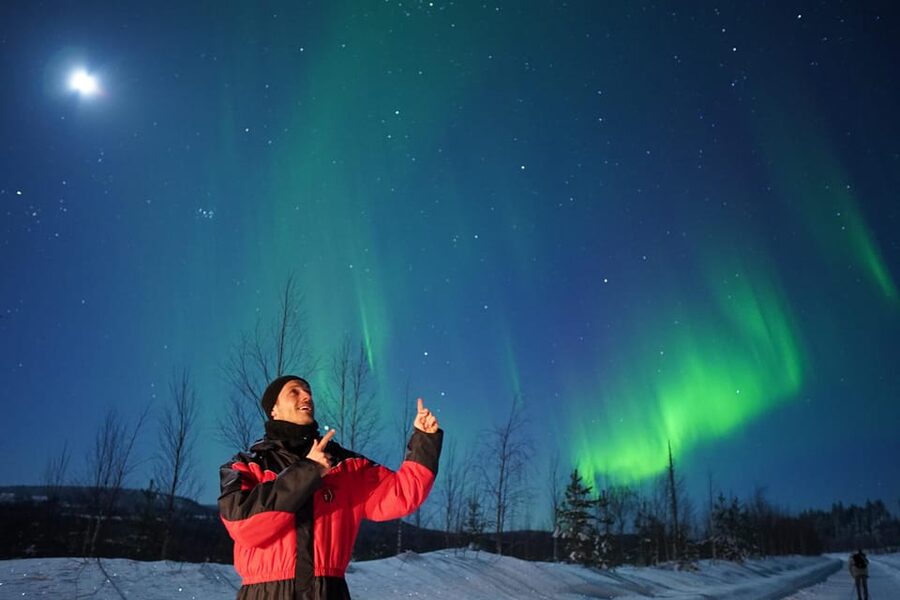 Rovaniemi:%100 Money Back Guarantee Northern Lights Hunting - Photography without carrying the whole job yourself