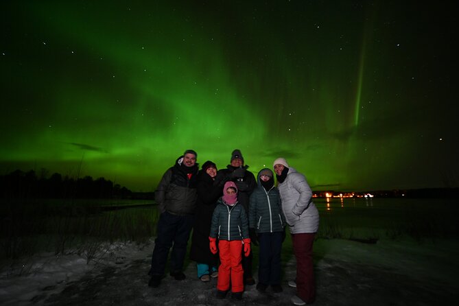 Rovaniemi: Guaranteed Northern Lights - Small Group & Photography - Small groups change the feel of the night
