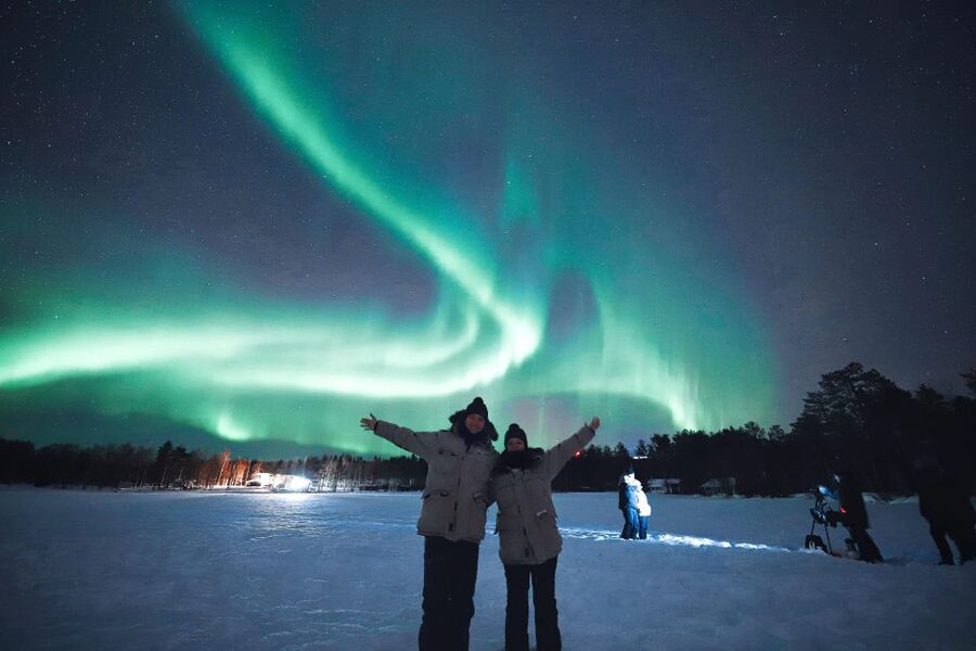 Rovaniemi: Guaranteed Northern Lights Tour - Unlimited Time - What the eight-hour duration means