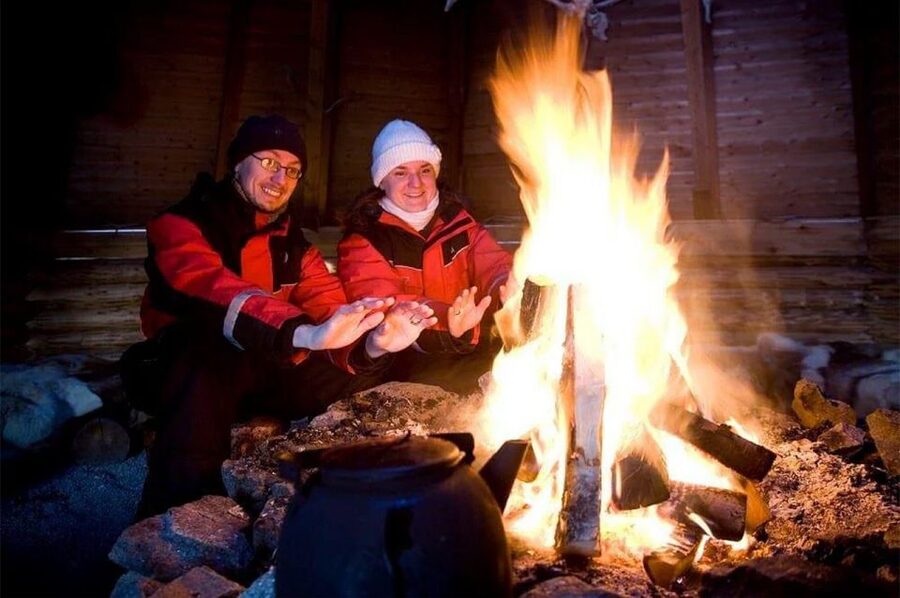 Rovaniemi: Lapland Northern Lights Tour with BBQ - Seeing the Northern Lights: keep expectations realistic