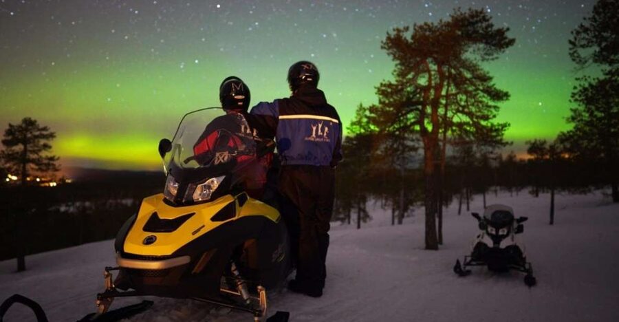 Rovaniemi: Northern Lights Snowmobile Hunt - What happens before you set off