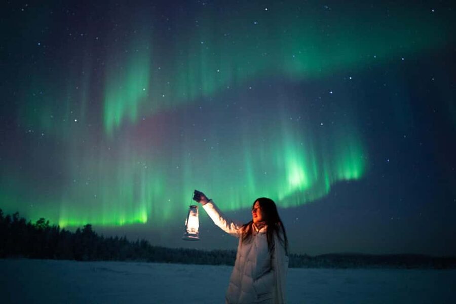 Rovaniemi: Northern Lights Tour - 100% Money Back Guarantee - Warm drinks, cookies, and the cold problem