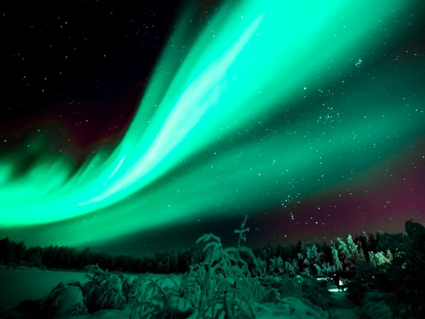 Rovaniemi: Northern Lights Tour with Guaranteed Sightings - Chasing clear skies across borders