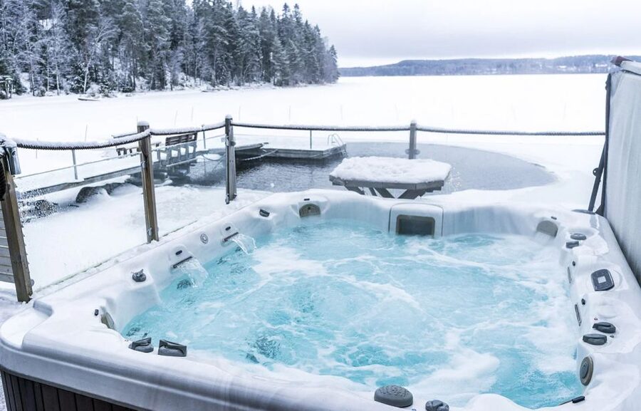 Rovaniemi: Northern Lights Trip with Arctic Sauna & Jacuzzi - Booking details worth knowing