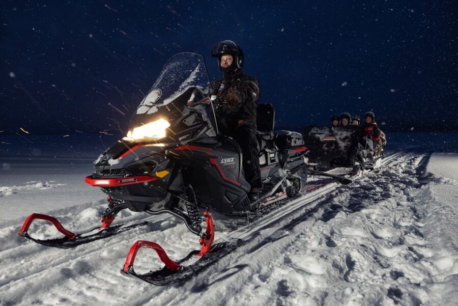 Ruka: Starlight sledging to search for Northern Lights - Searching the sky for Northern Lights