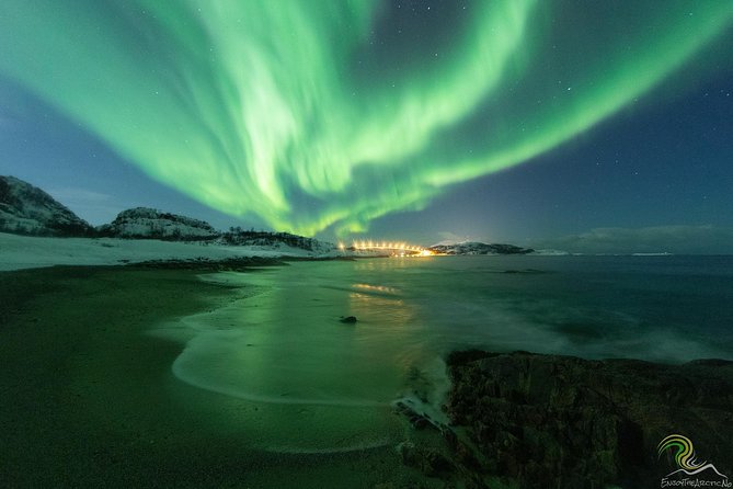 Small-Group Northern Lights Tour from Tromso with Photos - Photography, tripods, and the promised files