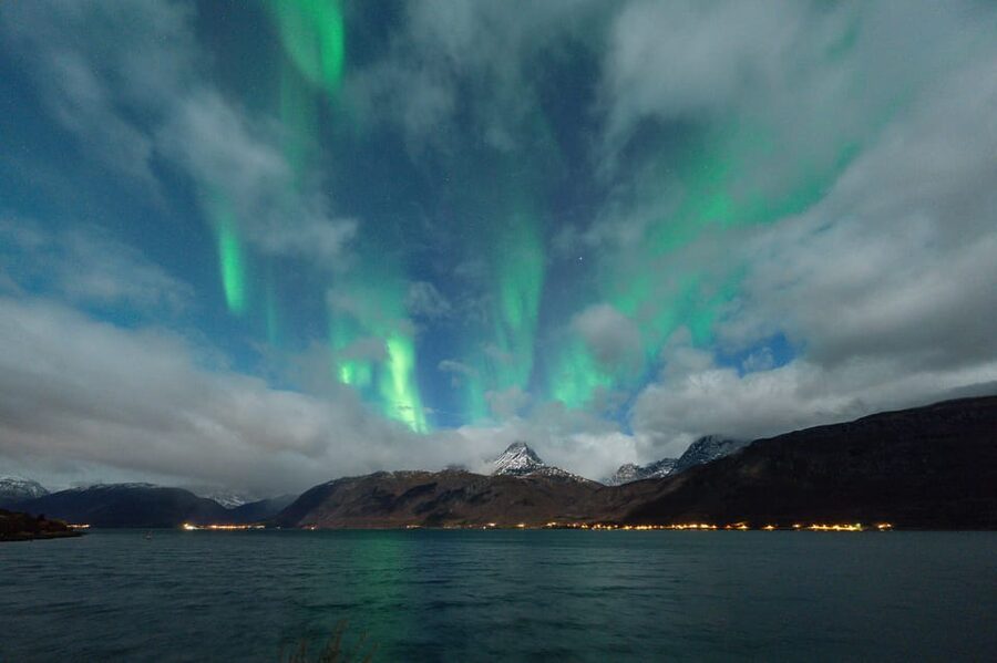 Tromsø: Aurora Borealis, Campfire, Hot Meal, Arctic Tour - What the $251 price really covers
