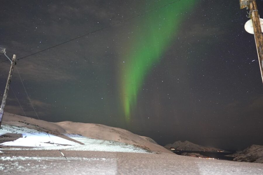 Tromsø: English/Spanish Aurora Pathfinder Tour with Photos - The minibus: personal, mobile, and a little tight