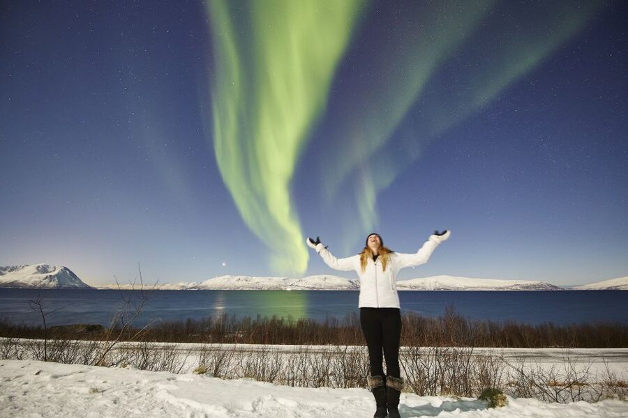 Tromso: Minivan Aurora Excursion with Pictures & Warm Suits - Small details that make the night easier