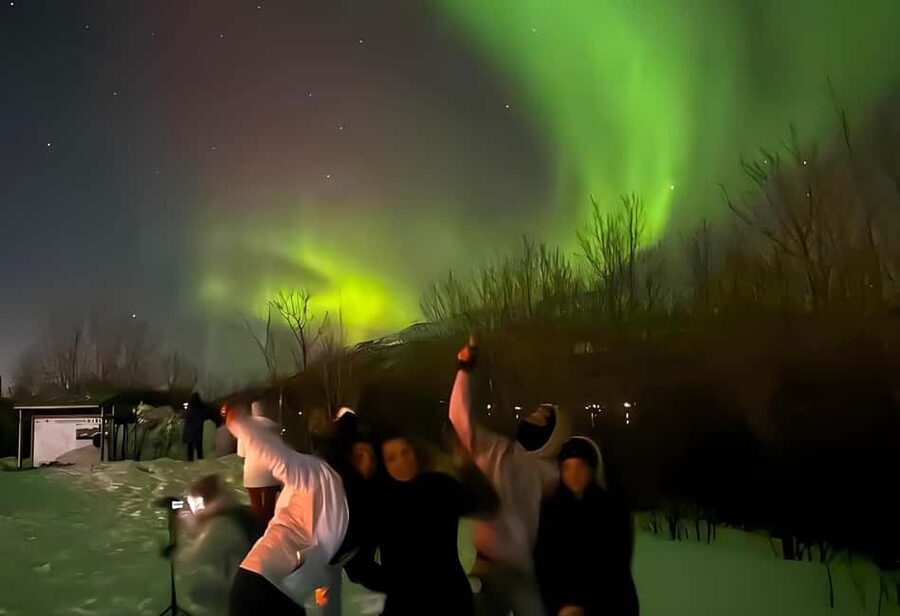 Tromsø: Northern Lights Bus Tour with Free Photography - When the second chance matters most