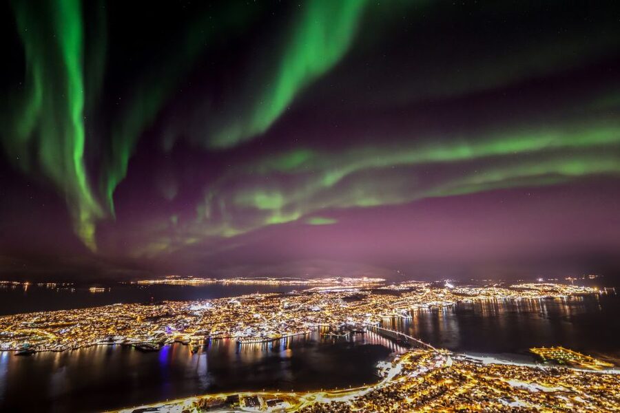 Tromso: Northern Lights Cable Car Excursion - Why Fjellheisen is a smart Aurora setting