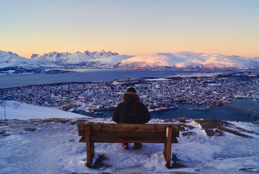 Tromso: Northern Lights Cable Car Excursion - Photography from the terrace