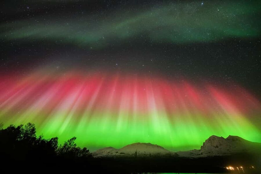 Tromsø: Northern Lights Chase in a Mercedes Benz with Photos - How Long the Night Really Feels