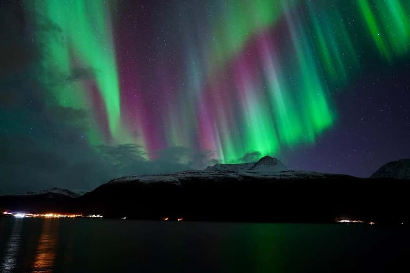 Tromsø: Northern Lights Chase with Local Guide & Free Photos - Why this Tromsø aurora chase is different