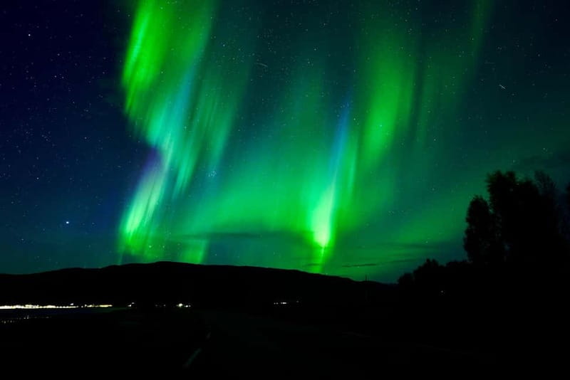 Tromsø: Northern Lights Chase with Local Guide & Free Photos - The drive from Tromsø: part of the experience