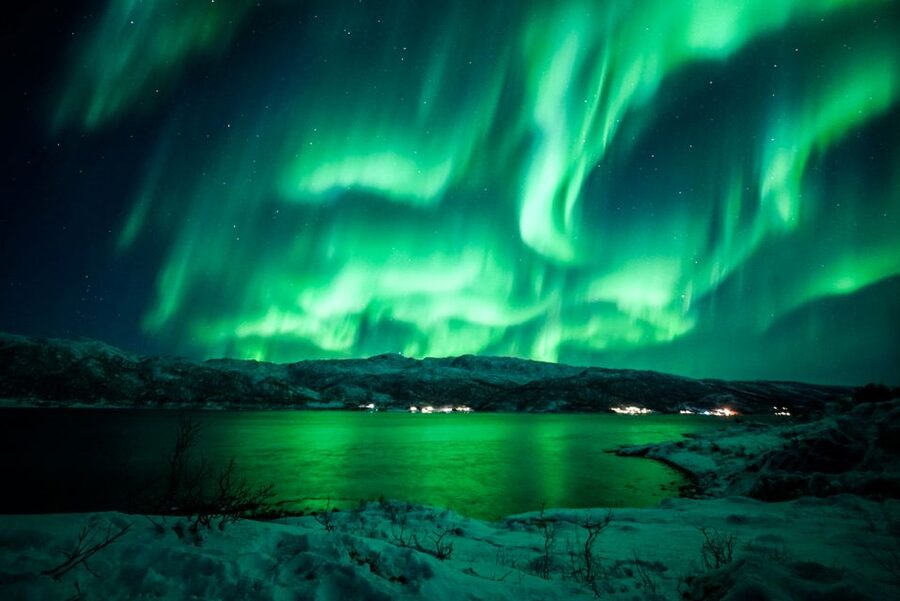 Tromsø: Northern Lights Chase with Photos and Bodysuits - Who should book this experience