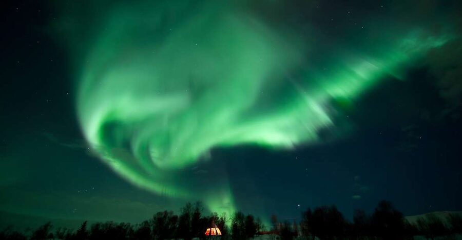 Tromsø: Northern Lights Husky Visit with Traditional Dinner - Practical details before you book