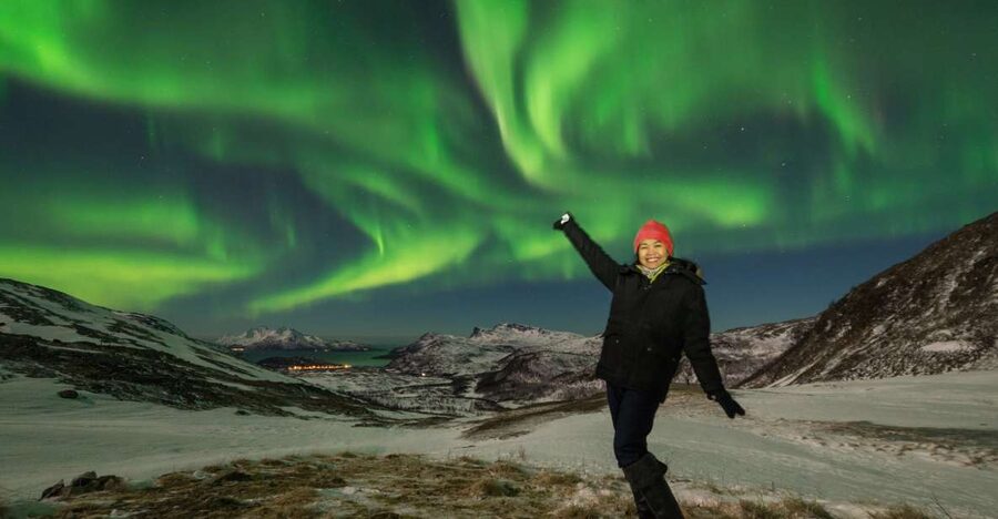 Tromso: Northern Lights Photography Tour - Waiting outside in Arctic weather