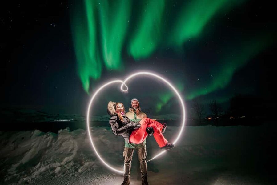Tromsø: Northern Lights Pioneer Tour with Photos Included - What the stops feel like in practice