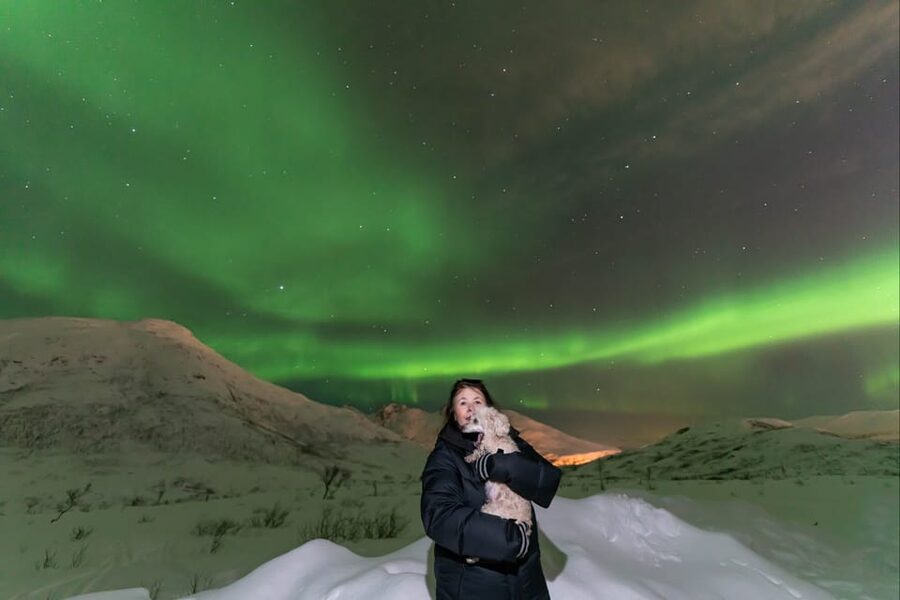 Tromsø: Northern Lights Tour w/Photo, Suits and Local Guide - The late finish and hotel drop-off