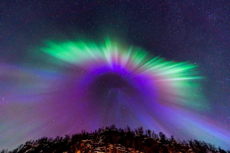Tromsø: Northern Lights Tour with Photos, Hot Meal & Drinks - Meeting at Skolegata 24 and getting ready