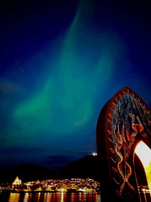 Tromsø: Northern Lights Tour with Photos & Snacks - Ersfjordbotn brings the first fjord views