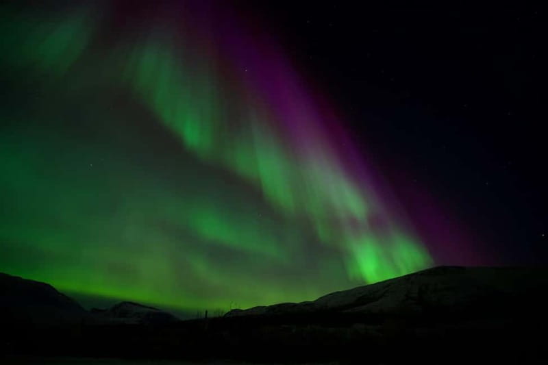 Tromsø: Small-Group Northern Lights Tour by Minibus - The photo service and camera tips