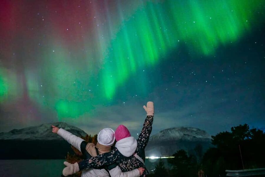 Tromsø: Unlimited Northern Lights Chase Across Borders - Who will get the most from this tour
