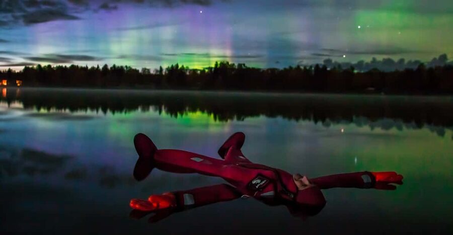 Ylläs: Northern Lights Ice-Floating Experience with Transfer - Why floating in ice feels so unusual